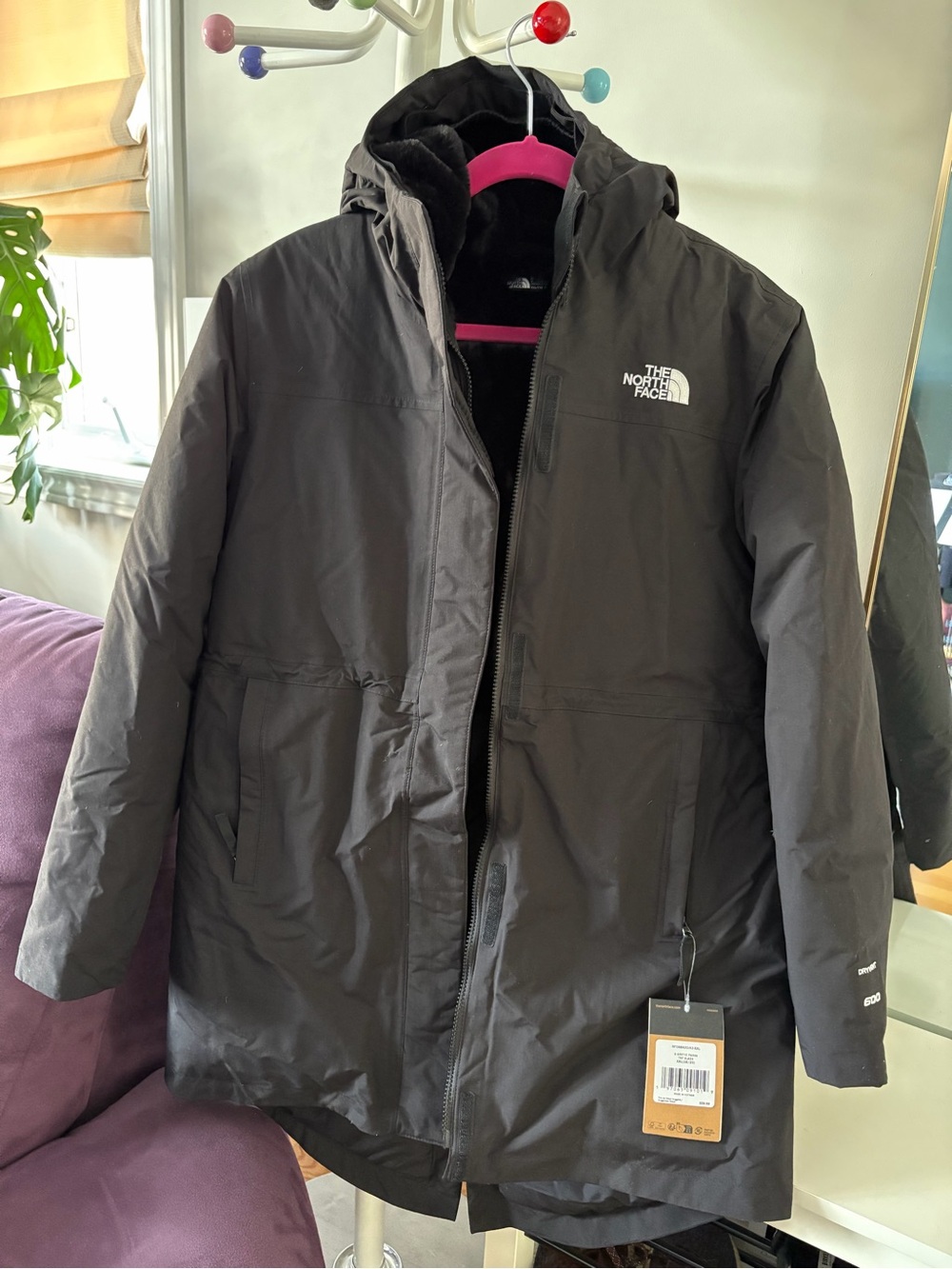 The North Face Black Hooded Puffer Jacket for Girls XXL 18/20 Women L